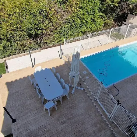 Pour 10 Personnes Avec Piscine Et Jacuzzi * Alès