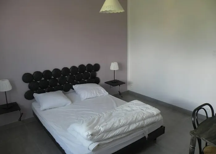 Ferienhaus Pour 10 Personnes Avec Piscine Et Jacuzzi Alès
